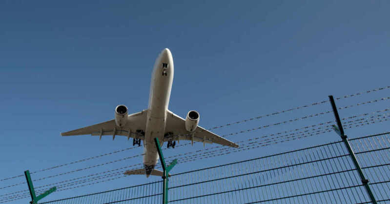 Flugzeug, Flieger, Urlaub, Reisen, © Boris Rössler - dpa (Archivbild)